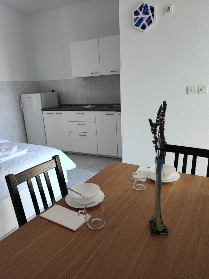 Apartments Frank Šilo Eksteriør bilde